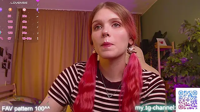 Gretchen Mol online show from 02.18.26