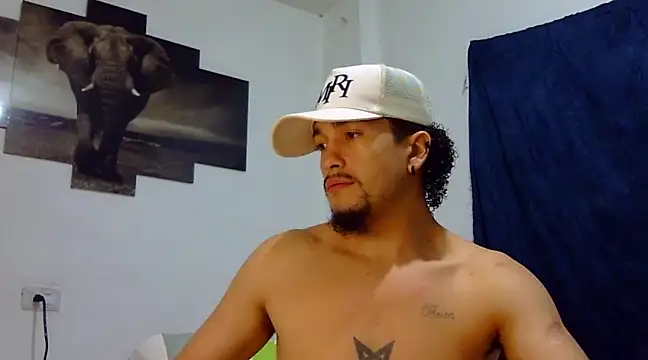 Snapshot of Keiviid chatting on 02.07.25 Keiviid online show from 02.07.25