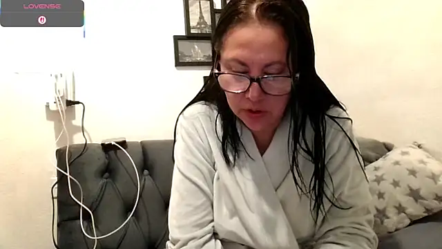 MirandaLatinaLovely online show from 10.21.25