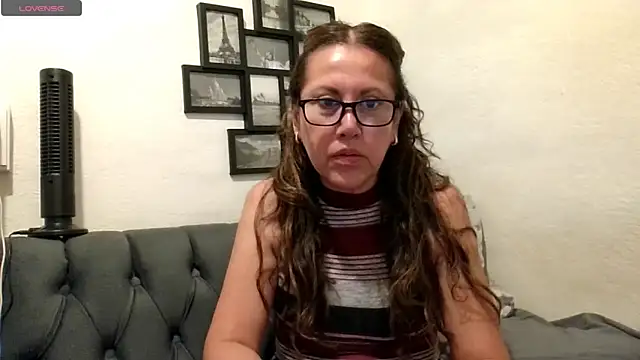 Snapshot of MirandaLatinaLovely chatting on 05.02.26 MirandaLatinaLovely online show from 05.02.26