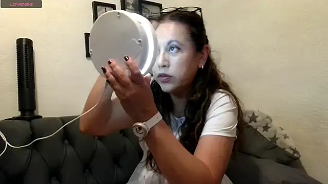 Snapshot of MirandaLatinaLovely chatting on 05.03.26 MirandaLatinaLovely online show from 05.03.26