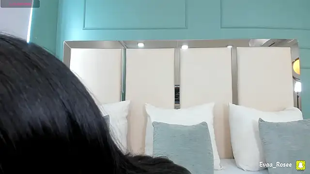 Snapshot of eva_roseee chatting on 09.09.25 eva roseee online show from 09.09.25