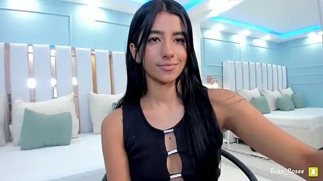 Snapshot of eva_roseee chatting on 10.27.25 eva roseee online show from 10.27.25