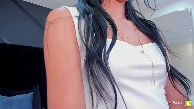 Snapshot of eva_roseee chatting on 02.03.26 eva roseee online show from 02.03.26