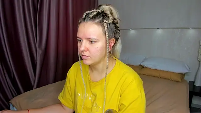 Snapshot of Jenny_Jimmy chatting on 10.23.25 Jenny Jimmy online show from 10.23.25