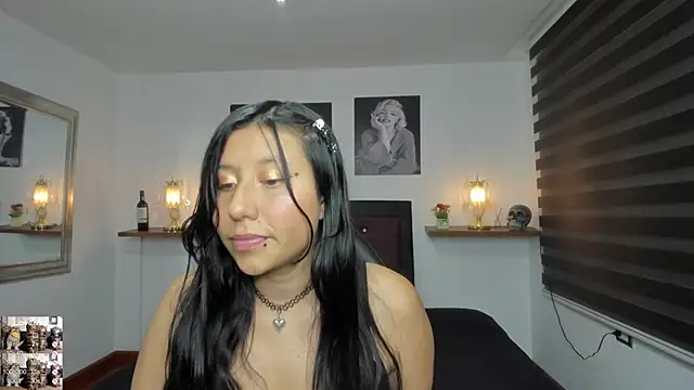 Snapshot of Nohemi_louse chatting on 02.03.25 Nohemi louse online show from 02.03.25