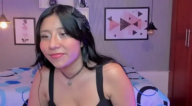 Snapshot of Nohemi_louse chatting on 02.17.25 Nohemi louse online show from 02.17.25