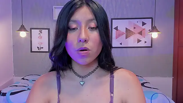 Snapshot of Nohemi_louse chatting on 02.25.25 Nohemi louse online show from 02.25.25