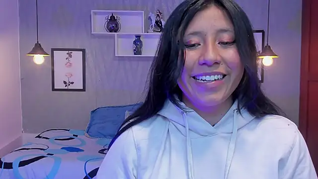 Snapshot of Nohemi_louse chatting on 02.25.25 Nohemi louse online show from 02.25.25