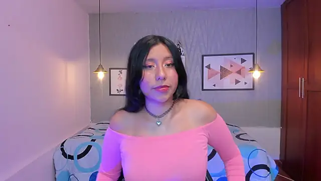 Snapshot of Nohemi_louse chatting on 03.13.25 Nohemi louse online show from 03.13.25