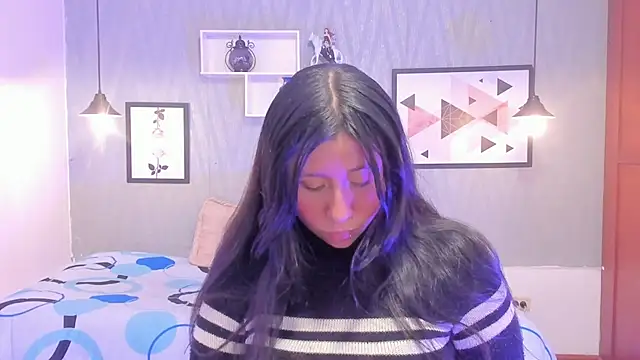Snapshot of Nohemi_louse chatting on 03.21.25 Nohemi louse online show from 03.21.25