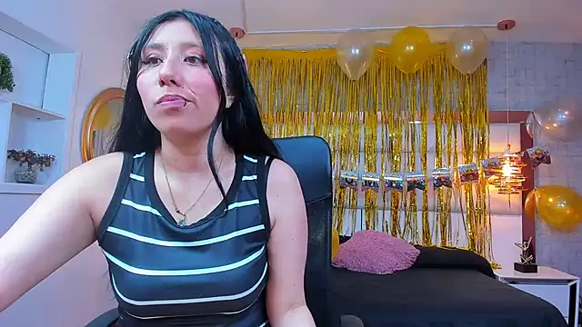 Nohemi louse online show from 04.30.26