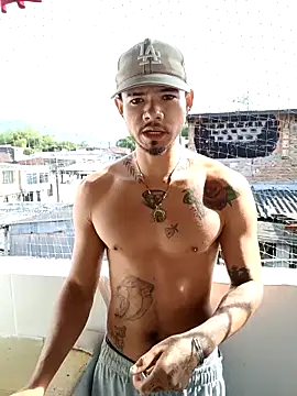 Niick01  online show from 10.31.25