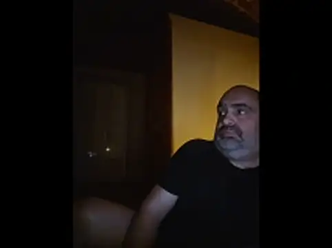 Snapshot of fuocovivo4 chatting on 02.25.26 fuocovivo4 online show from 02.25.26