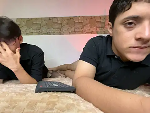 Snapshot of jacob_and_sam chatting on 03.23.25 jacob and sam online show from 03.23.25