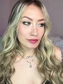 Lally Valencia   online show from 02.18.25