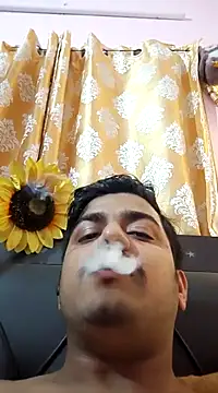 Snapshot of sethgamble000777 chatting on 03.07.25 sethgamble000777 online show from 03.07.25