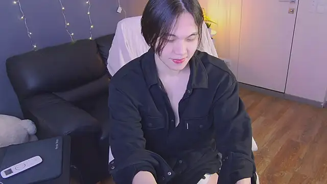 Snapshot of just_gay_ chatting on 02.03.25 just gay online show from 02.03.25