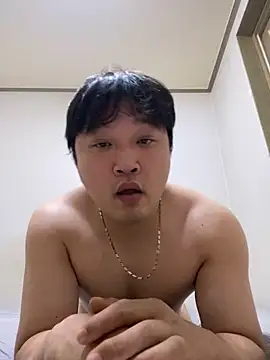 Snapshot of offwhite777 chatting on 02.15.25 offwhite777 online show from 02.15.25