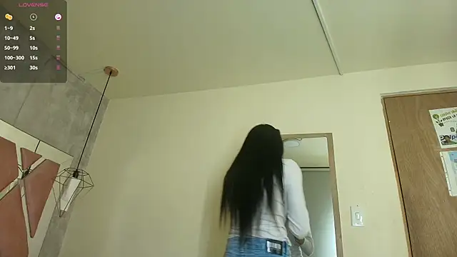 Snapshot of Raichell_ chatting on 01.06.26 Raichell online show from 01.06.26