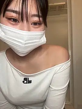 Rara  oo online show from 02.28.25