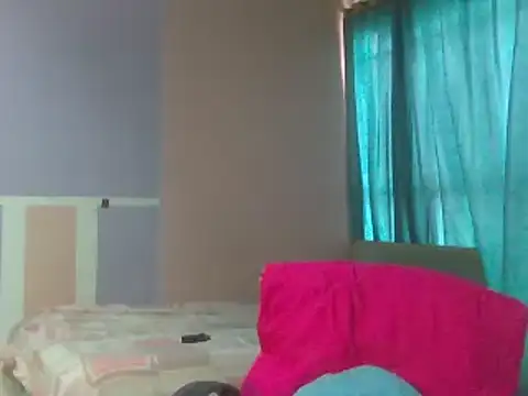 Snapshot of kyliebigboobs chatting on 03.21.25 kyliebigboobs online show from 03.21.25