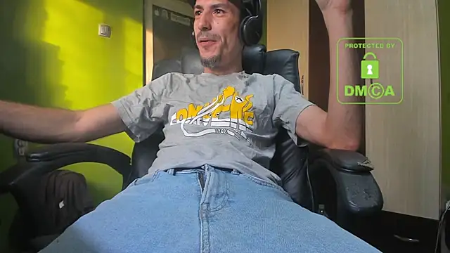 BigCumShoot online show from 11.17.25