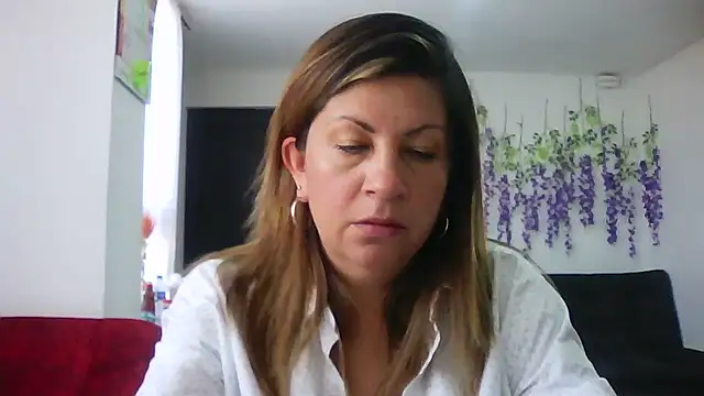 Snapshot of xxsexycutexxx chatting on 10.15.25 xxsexycutexxx online show from 10.15.25