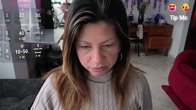 Snapshot of xxsexycutexxx chatting on 10.22.25 xxsexycutexxx online show from 10.22.25