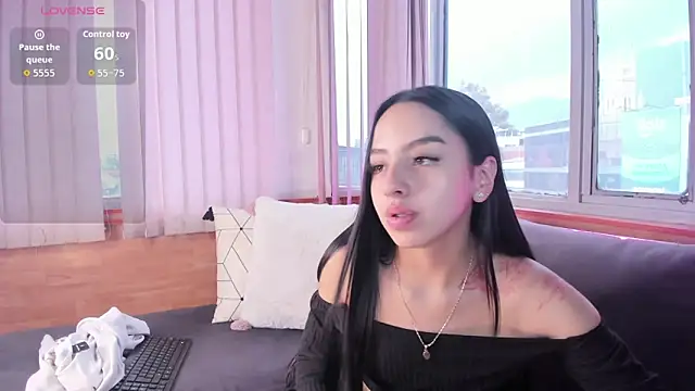 Daphne chers online show from 02.12.26