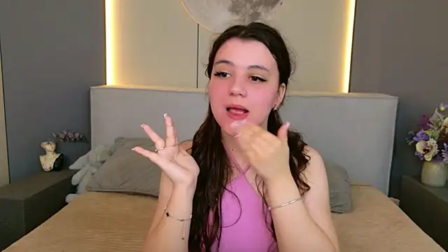 Pauline Heaven online show from 06.27.26
