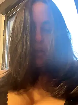 laarti online show from 11.16.25