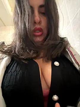 laarti online show from 11.23.25