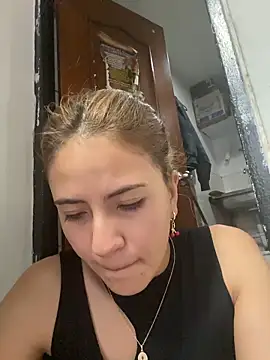 Andrea18 blonde online show from 06.29.26
