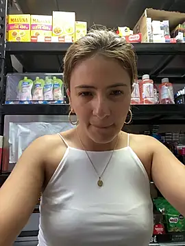 Andrea18 blonde online show from 07.13.26
