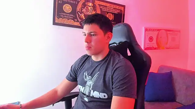 JamesCr  online show from 03.03.25