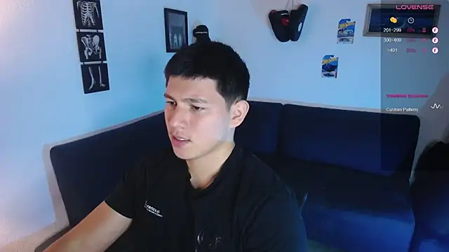 JamesCr  online show from 03.24.26