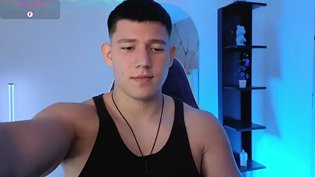 Snapshot of JamesCr_ chatting on 05.31.26 JamesCr online show from 05.31.26