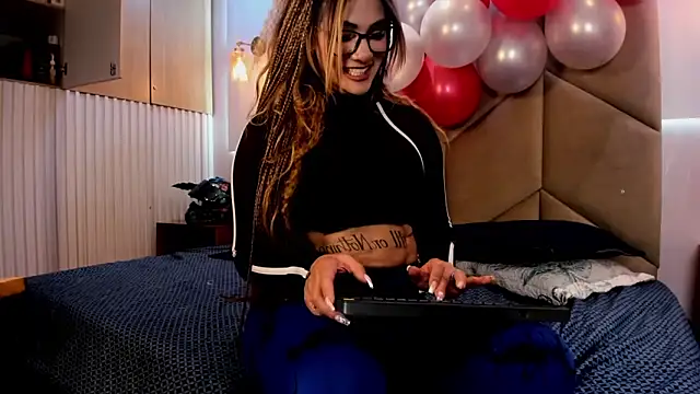 AzunaStar online show from 02.16.26