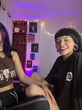 Snapshot of mavimist__ chatting on 03.09.26 mavimist online show from 03.09.26