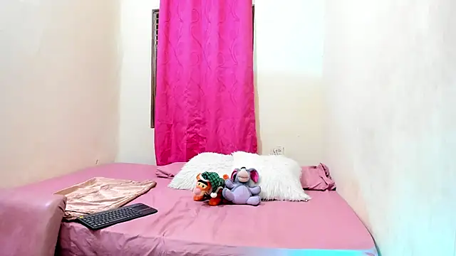 Snapshot of Paloma_24_ chatting on 02.07.25 Paloma 24 online show from 02.07.25