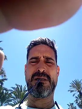 Snapshot of jonymoreno chatting on 05.29.26 jonymoreno online show from 05.29.26