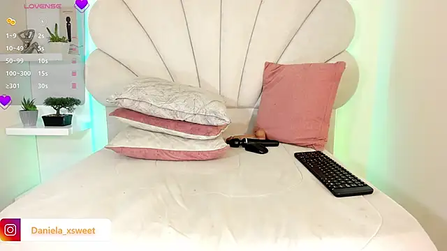 Danielaangelina online show from 03.10.26