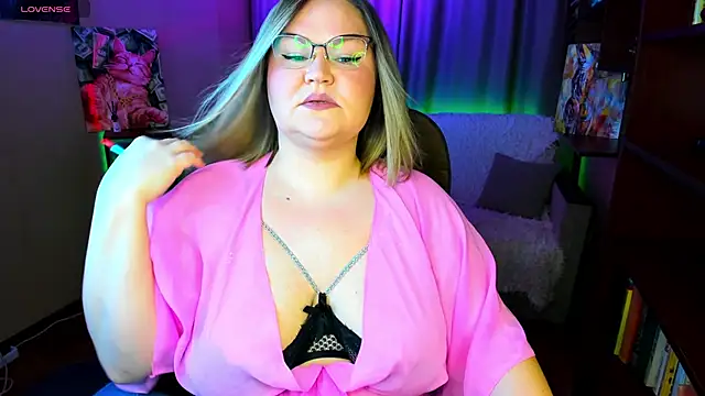 Snapshot of Vivien__wet chatting on 01.18.26 Vivien wet online show from 01.18.26