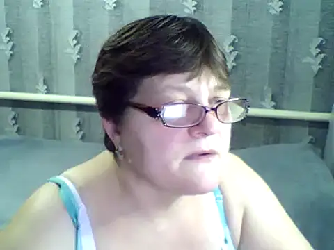 Snapshot of ElzaJewel chatting on 02.15.25 ElzaJewel online show from 02.15.25