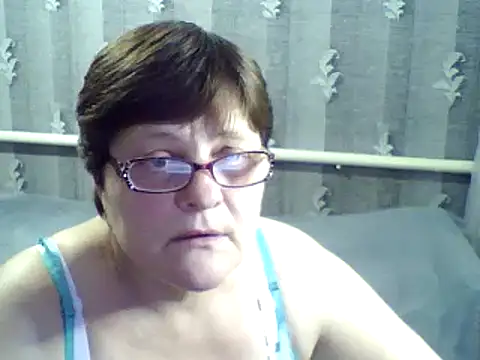 Snapshot of ElzaJewel chatting on 02.17.25 ElzaJewel online show from 02.17.25
