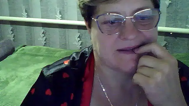 Snapshot of ElzaJewel chatting on 10.08.25 ElzaJewel online show from 10.08.25