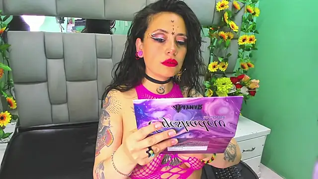 Fenix Lilith online show from 09.11.25