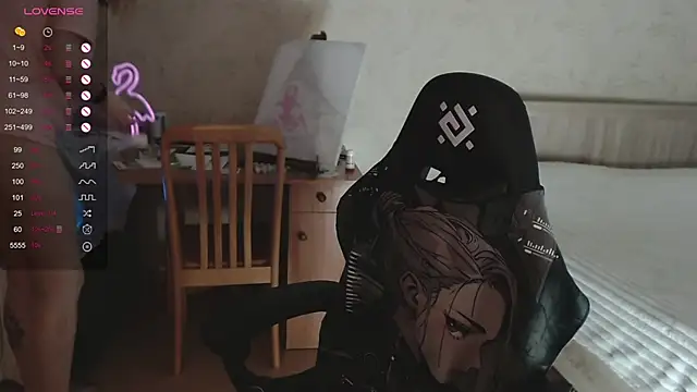 Agatha Mott online show from 09.13.25