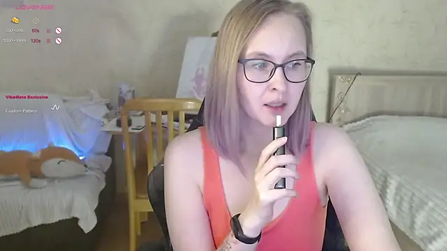 Agatha Mott online show from 10.20.25